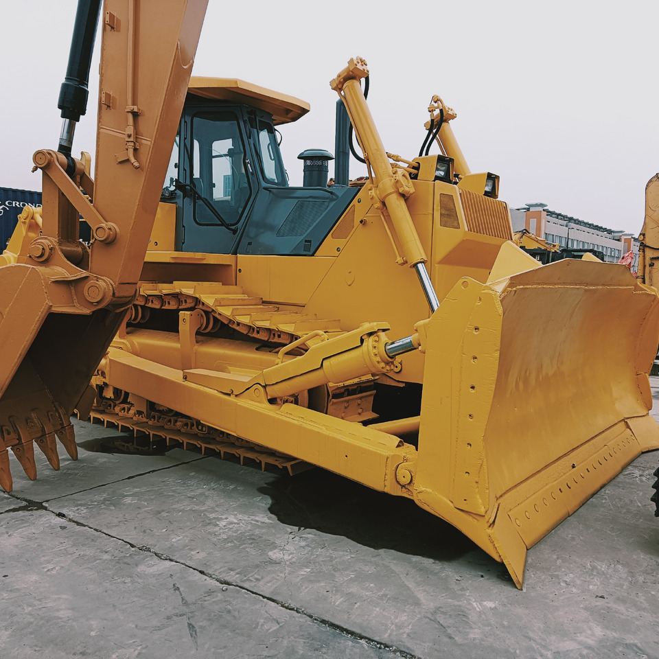 Komatsu D155A-5 - Bulldozer: das Bild 4 Komatsu D155A-5 - Bulldozer: das Bild 4