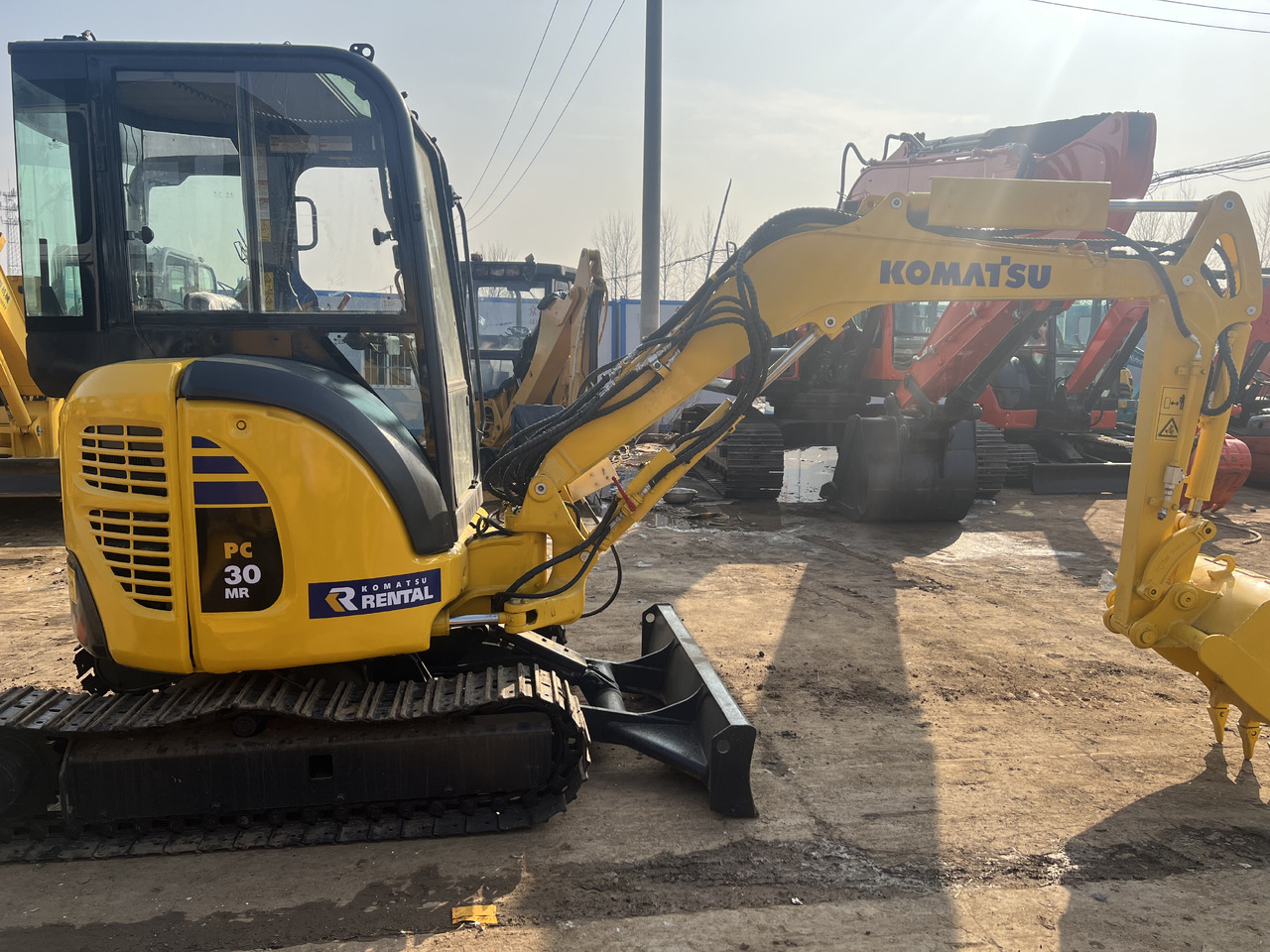 Komatsu PC30MR - Minibagger: das Bild 2 Komatsu PC30MR - Minibagger: das Bild 2