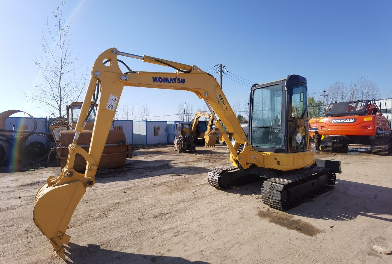 Komatsu PC40 - Minibagger: das Bild 5 Komatsu PC40 - Minibagger: das Bild 5
