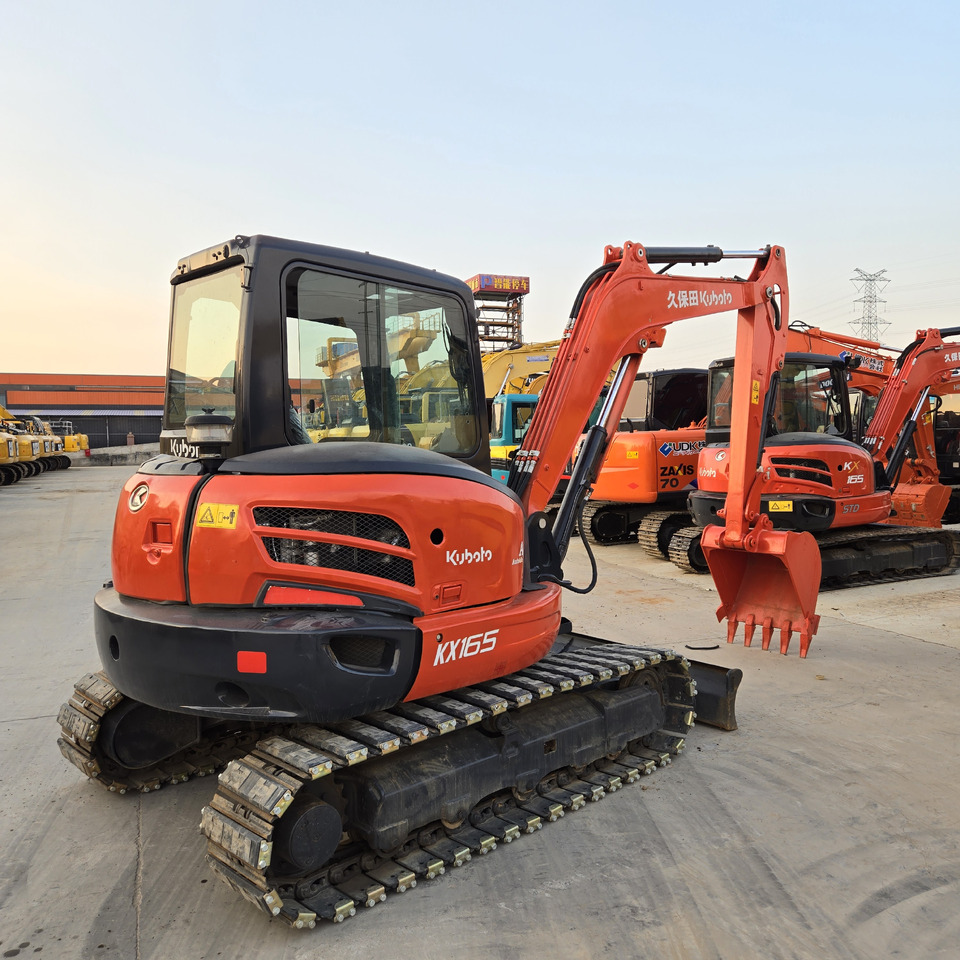 Kubota KX165 - Minibagger: das Bild 2 Kubota KX165 - Minibagger: das Bild 2