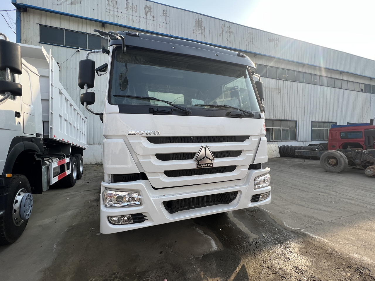 SINOTRUK HOWO tralier head - Sattelzugmaschine: das Bild 3 SINOTRUK HOWO tralier head - Sattelzugmaschine: das Bild 3