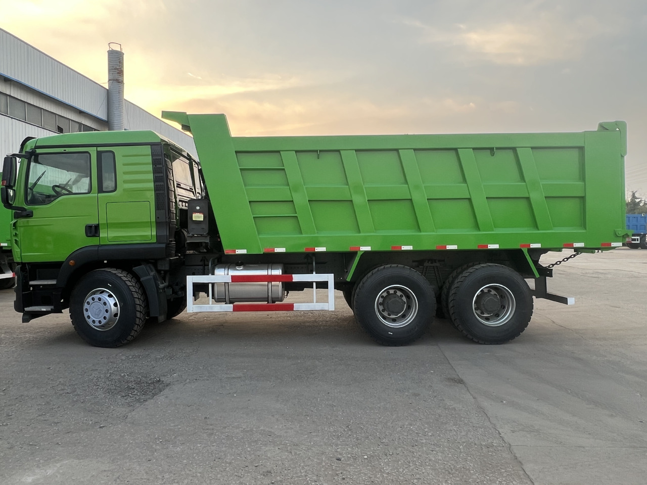 Sinotruk HOWO - Kipper: das Bild 2 Sinotruk HOWO - Kipper: das Bild 2