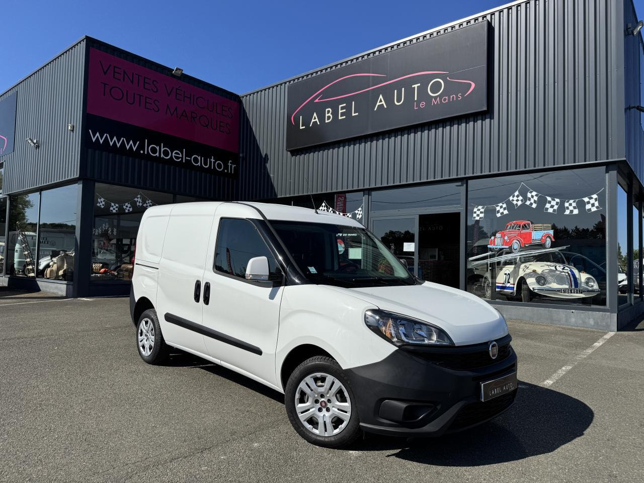 Fiat Doblo Cargo 1.3 MULTIJET 95CH PACK TRIO NAV E6D - Andere Technik: das Bild 1 Fiat Doblo Cargo 1.3 MULTIJET 95CH PACK TRIO NAV E6D - Andere Technik: das Bild 1
