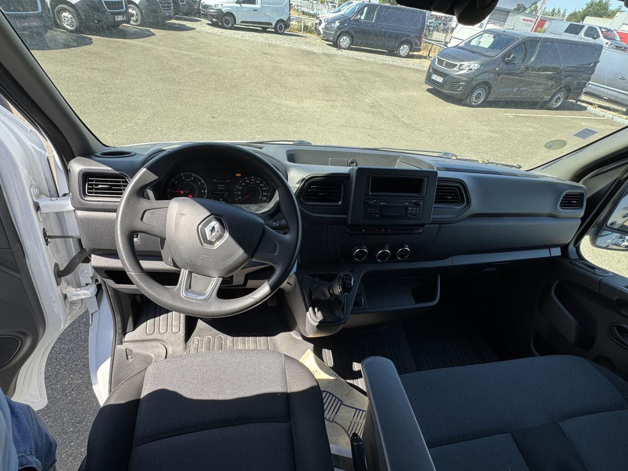 Renault Master F3500 L3H2 2.3 DCI 135CH CONFORT EURO6 - Andere Technik: das Bild 3 Renault Master F3500 L3H2 2.3 DCI 135CH CONFORT EURO6 - Andere Technik: das Bild 3