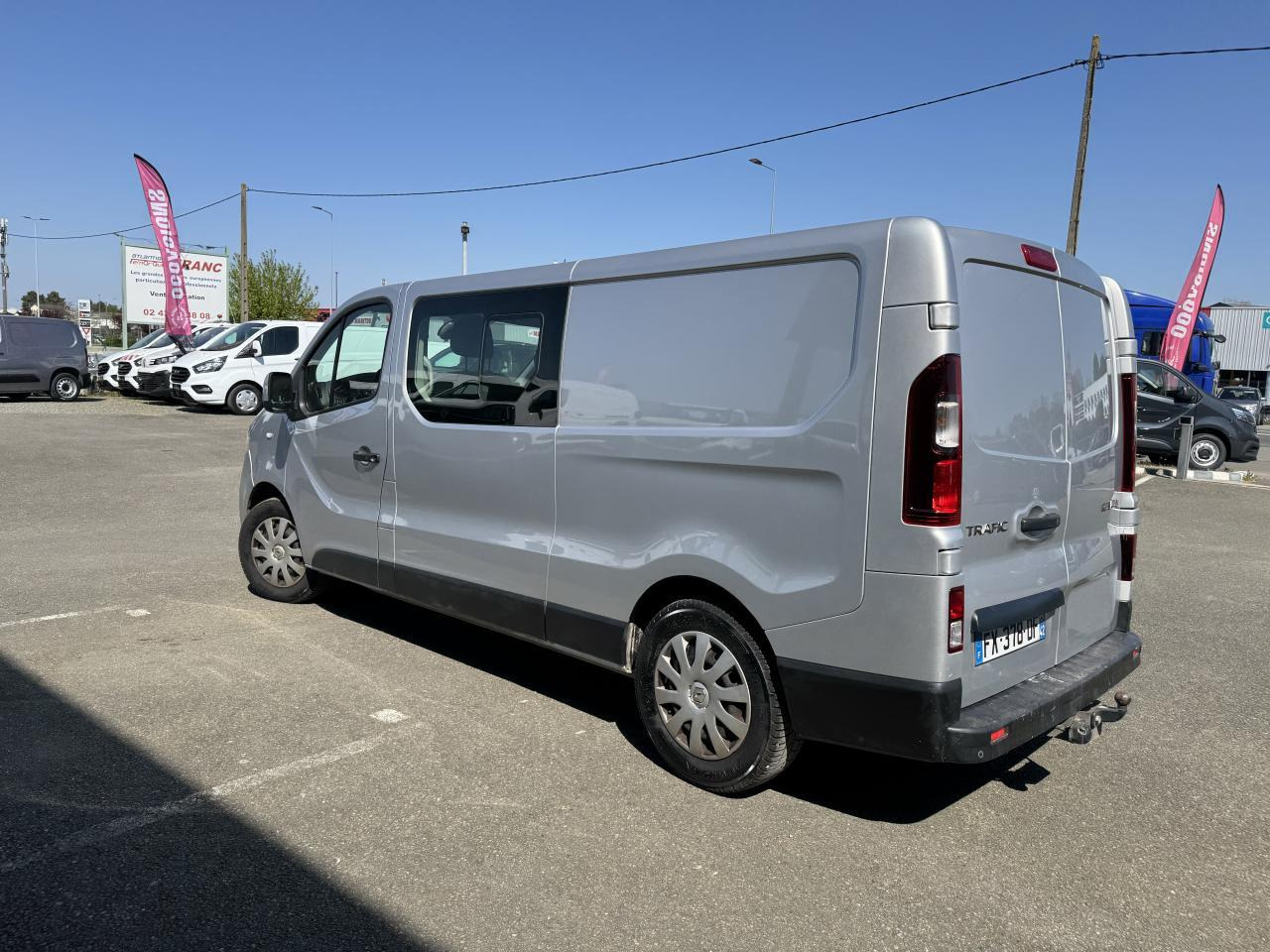 Renault Trafic L2H1 2.0 DCI 145CH CABINE APPROFONDIE 6 PLACES CONFORT EDC - Andere Technik: das Bild 5 Renault Trafic L2H1 2.0 DCI 145CH CABINE APPROFONDIE 6 PLACES CONFORT EDC - Andere Technik: das Bild 5