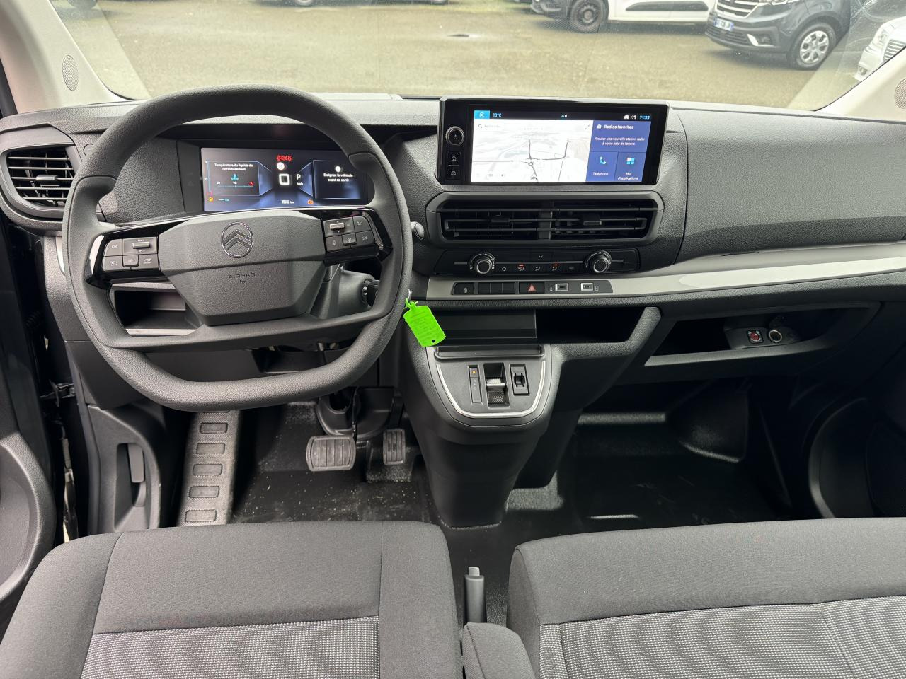 CITROEN Jumpy XL 2.0 BlueHDi - 180 S&S - BV EAT8 III CABINE APPROFONDIE Cabine approfondie Fixe PHASE 2 - Kastenwagen: das Bild 3 CITROEN Jumpy XL 2.0 BlueHDi - 180 S&S - BV EAT8 III CABINE APPROFONDIE Cabine approfondie Fixe PHASE 2 - Kastenwagen: das Bild 3