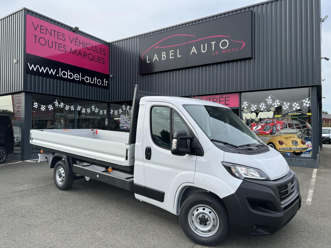 FIAT DUCATO 3T5 PLATEAU 4M20 2.3 MJT 140CH - Pritsche Transporter: das Bild 4 FIAT DUCATO 3T5 PLATEAU 4M20 2.3 MJT 140CH - Pritsche Transporter: das Bild 4
