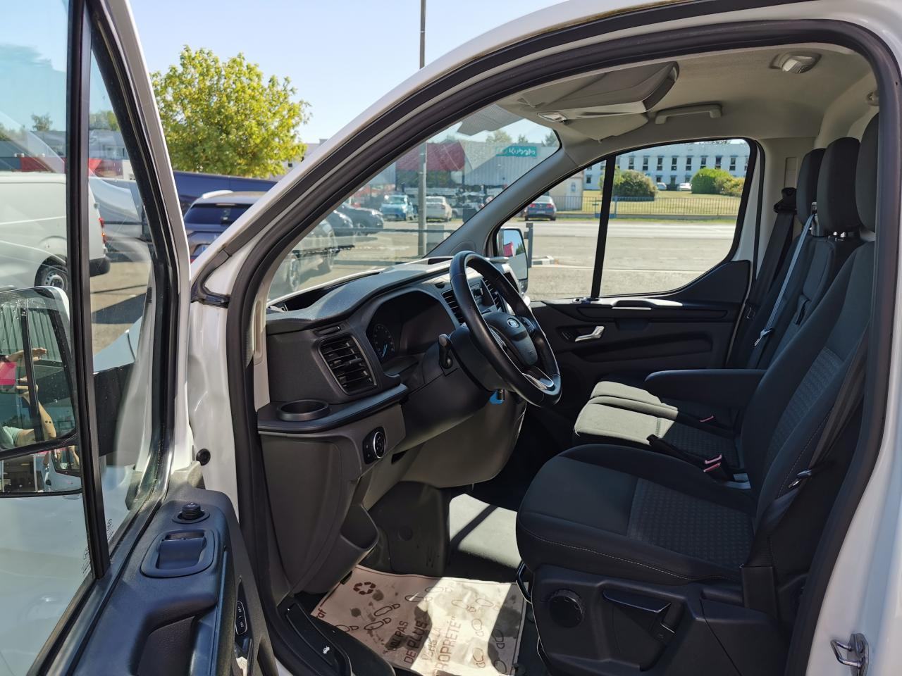 Ford Transit Custom 2.0 ECOBLUE MHEV - 130CH TREND BUSINESS - Kleintransporter: das Bild 5 Ford Transit Custom 2.0 ECOBLUE MHEV - 130CH TREND BUSINESS - Kleintransporter: das Bild 5