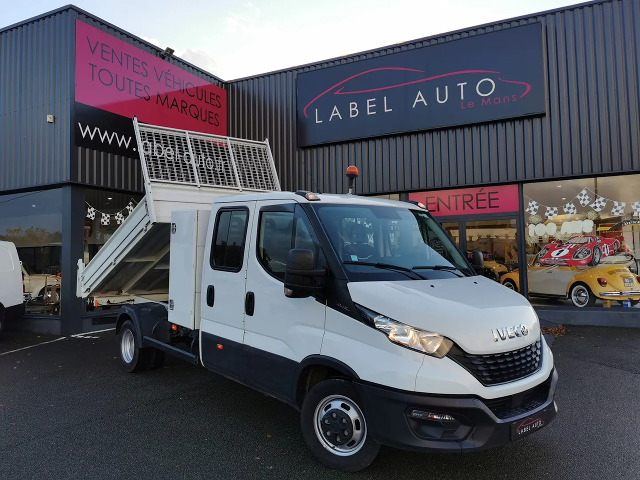 Iveco Daily 35C14H D EMPATTEMENT 3750 - Kipper Transporter, Transporter mit Doppelkabine: das Bild 5 Iveco Daily 35C14H D EMPATTEMENT 3750 - Kipper Transporter, Transporter mit Doppelkabine: das Bild 5