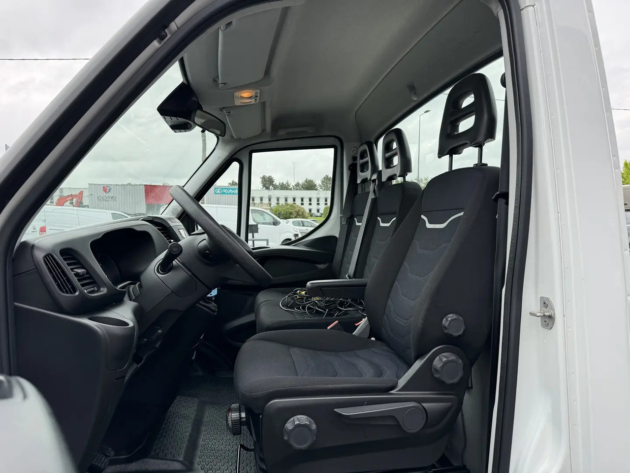Iveco Daily 35C16H3.0 EMPATTEMENT 4100 - Abschleppwagen: das Bild 5 Iveco Daily 35C16H3.0 EMPATTEMENT 4100 - Abschleppwagen: das Bild 5