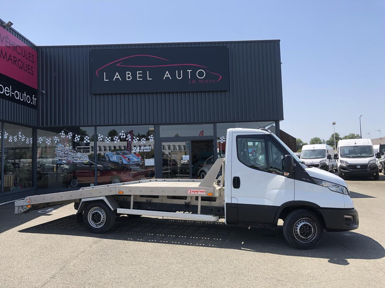 Iveco Daily IVECO PORTE VOITURE DEPANNEUSE 35 S 16 3L0 160 CH EMPATTEMENT 4100 PLATEAU FIX ALU EQUIP M - Autotransporter LKW: das Bild 1 Iveco Daily IVECO PORTE VOITURE DEPANNEUSE 35 S 16 3L0 160 CH EMPATTEMENT 4100 PLATEAU FIX ALU EQUIP M - Autotransporter LKW: das Bild 1