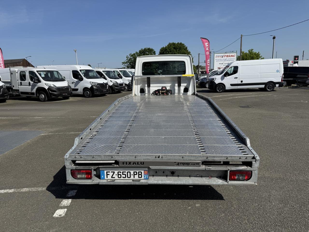 Iveco Daily IVECO PORTE VOITURE DEPANNEUSE 35 S 16 3L0 160 CH EMPATTEMENT 4100 PLATEAU FIX ALU EQUIP M - Autotransporter LKW: das Bild 4 Iveco Daily IVECO PORTE VOITURE DEPANNEUSE 35 S 16 3L0 160 CH EMPATTEMENT 4100 PLATEAU FIX ALU EQUIP M - Autotransporter LKW: das Bild 4