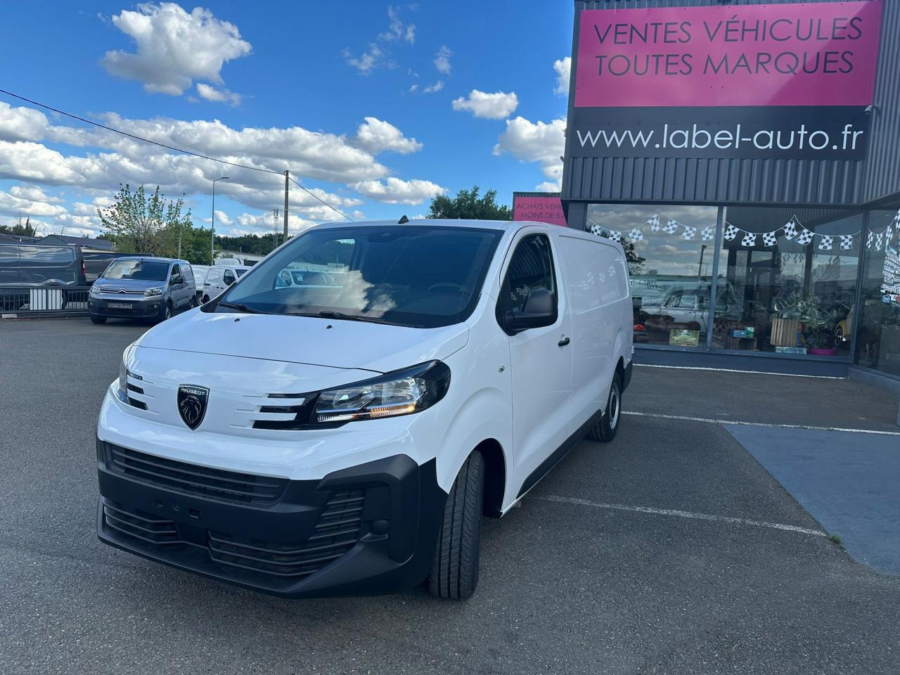 PEUGEOT Expert XL 2.0 BlueHDi - 145 III FOURGON Fourgon PHASE 2 - Kastenwagen: das Bild 2 PEUGEOT Expert XL 2.0 BlueHDi - 145 III FOURGON Fourgon PHASE 2 - Kastenwagen: das Bild 2