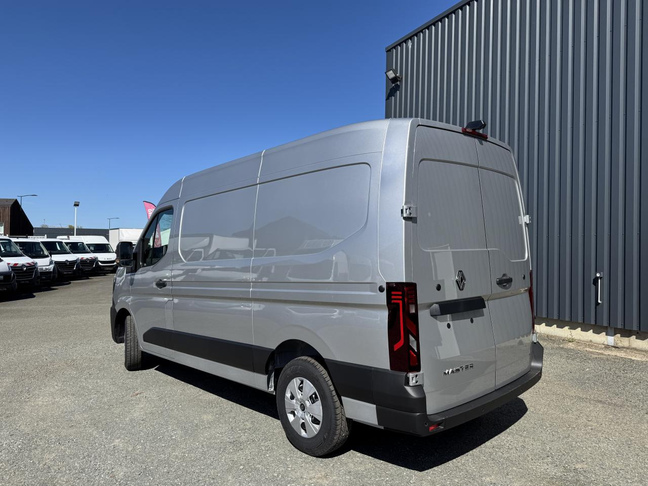 RENAULT Master Advance 3t3 L2H2 2.0 Blue dCi - 150 2025  IV FOURGON Fourgon L2H2 Traction - Leasing RENAULT Master Advance 3t3 L2H2 2.0 Blue dCi - 150 2025  IV FOURGON Fourgon L2H2 Traction: das Bild 15
