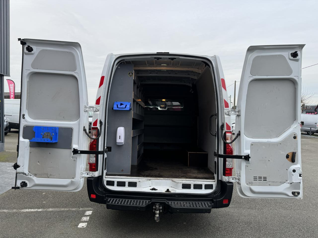 RENAULT Master Confort R3500RJ L3H2 2.3DCI 165CH CABINE APPROFONDIE 6 PLACES - Leasing RENAULT Master Confort R3500RJ L3H2 2.3DCI 165CH CABINE APPROFONDIE 6 PLACES: das Bild 9