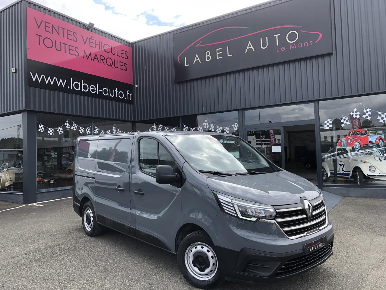 RENAULT trafic L1H1 2T8 2.0 BLUE DCI 130CH GRAND CONFORT KIT BOIS - Kastenwagen: das Bild 1 RENAULT trafic L1H1 2T8 2.0 BLUE DCI 130CH GRAND CONFORT KIT BOIS - Kastenwagen: das Bild 1