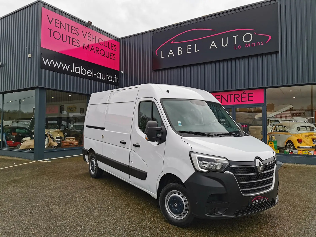 Renault Master F3300 L2H2 2.3 BLUE DCI 135CH CONFORT EURO6 - Kastenwagen: das Bild 1 Renault Master F3300 L2H2 2.3 BLUE DCI 135CH CONFORT EURO6 - Kastenwagen: das Bild 1