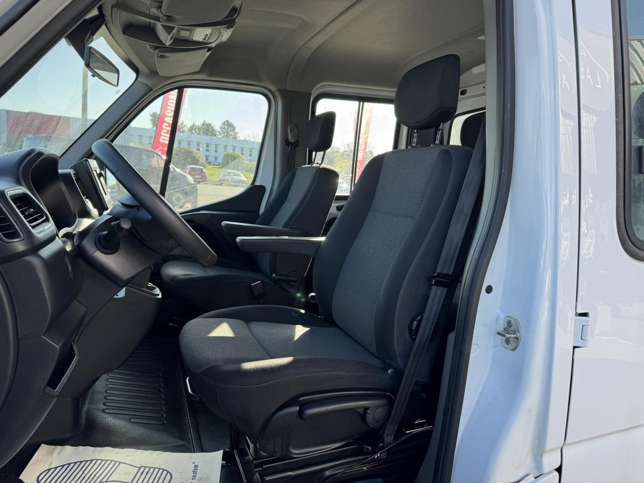 Renault Master RENAULT 3T5 BENNE + COFFRE RJ DOUBLE CABINE 6 PL 2.3 DCI 130 CH CONFORT + GPS + REGUL + CLIM - Kipper Transporter: das Bild 4 Renault Master RENAULT 3T5 BENNE + COFFRE RJ DOUBLE CABINE 6 PL 2.3 DCI 130 CH CONFORT + GPS + REGUL + CLIM - Kipper Transporter: das Bild 4