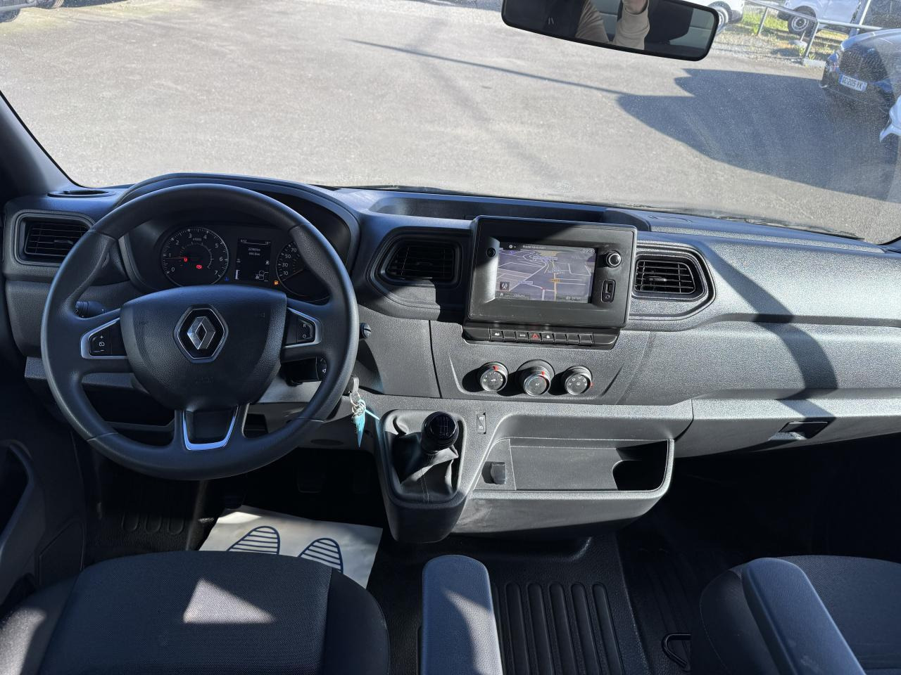 Renault Master RENAULT 3T5 BENNE + COFFRE RJ DOUBLE CABINE 6 PL 2.3 DCI 130 CH CONFORT + GPS + REGUL + CLIM - Kipper Transporter: das Bild 3 Renault Master RENAULT 3T5 BENNE + COFFRE RJ DOUBLE CABINE 6 PL 2.3 DCI 130 CH CONFORT + GPS + REGUL + CLIM - Kipper Transporter: das Bild 3