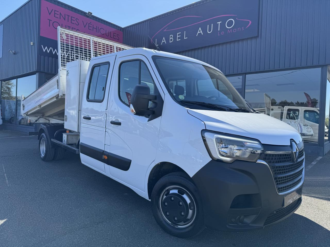 Renault Master RENAULT 3T5 BENNE + COFFRE RJ DOUBLE CABINE 6 PL 2.3 DCI 130 CH CONFORT + GPS + REGUL + CLIM - Kipper Transporter: das Bild 2 Renault Master RENAULT 3T5 BENNE + COFFRE RJ DOUBLE CABINE 6 PL 2.3 DCI 130 CH CONFORT + GPS + REGUL + CLIM - Kipper Transporter: das Bild 2