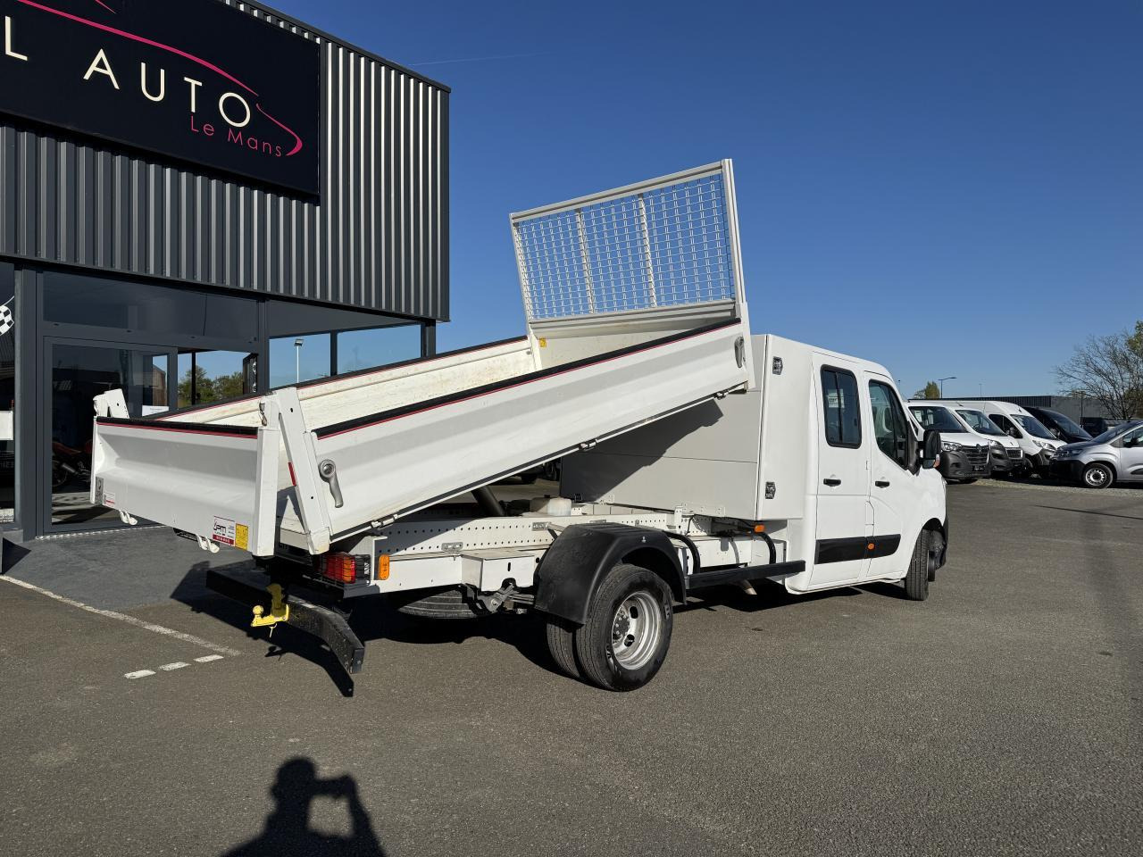Renault Master RENAULT 3T5 BENNE + COFFRE RJ DOUBLE CABINE 6 PL 2.3 DCI 130 CH CONFORT + GPS + REGUL + CLIM - Kipper Transporter: das Bild 5 Renault Master RENAULT 3T5 BENNE + COFFRE RJ DOUBLE CABINE 6 PL 2.3 DCI 130 CH CONFORT + GPS + REGUL + CLIM - Kipper Transporter: das Bild 5