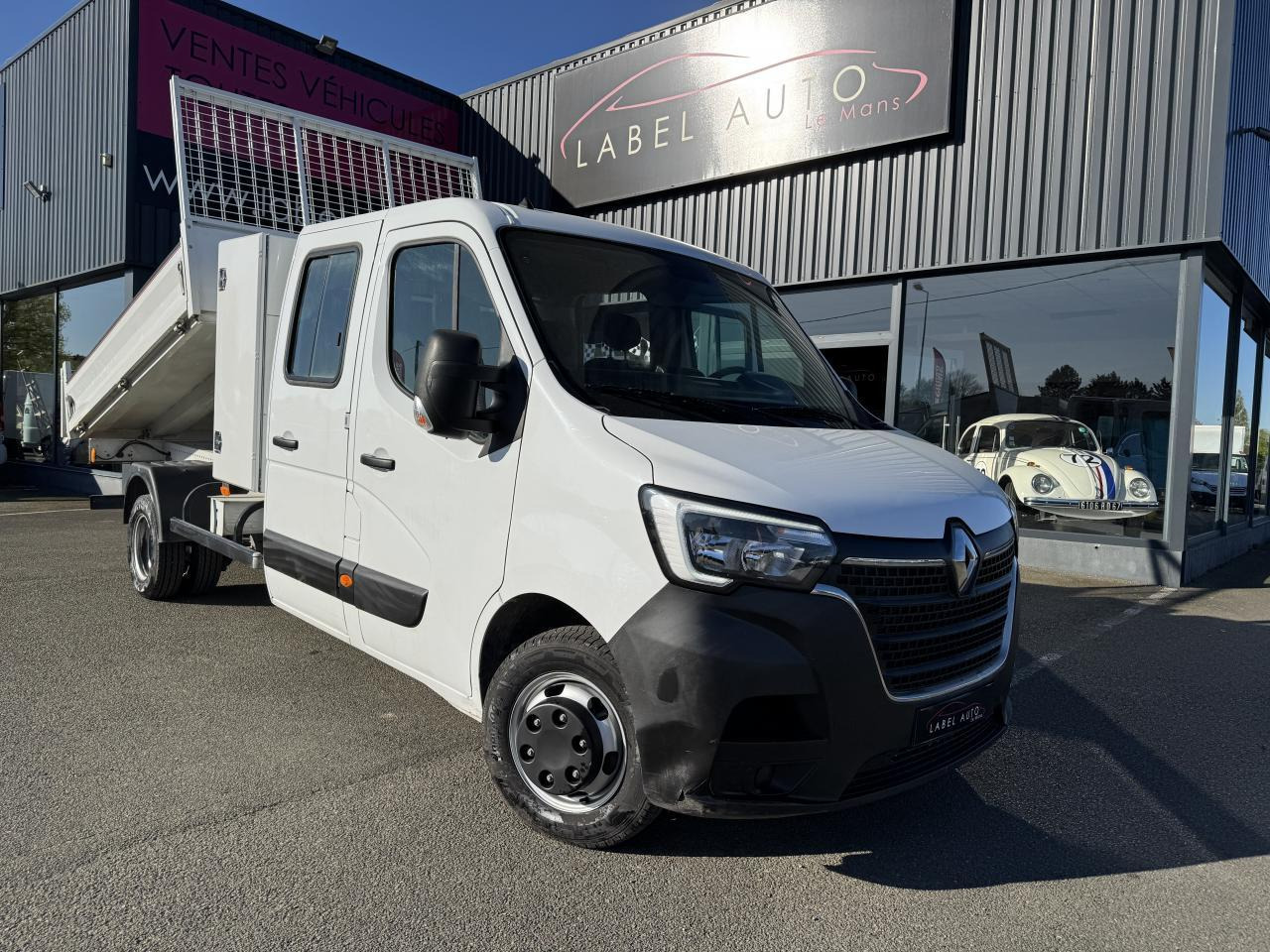 Renault Master RENAULT 3T5 BENNE + COFFRE RJ DOUBLE CABINE 6 PL 2.3 DCI 130 CH CONFORT + GPS + REGUL + CLIM - Kipper Transporter: das Bild 2 Renault Master RENAULT 3T5 BENNE + COFFRE RJ DOUBLE CABINE 6 PL 2.3 DCI 130 CH CONFORT + GPS + REGUL + CLIM - Kipper Transporter: das Bild 2