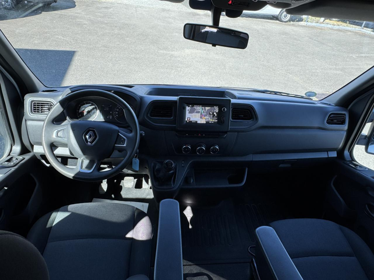 Renault Master RENAULT 3T5 BENNE + COFFRE RJ DOUBLE CABINE 6 PL 2.3 DCI 130 CH CONFORT + GPS + REGUL + CLIM - Kipper Transporter: das Bild 3 Renault Master RENAULT 3T5 BENNE + COFFRE RJ DOUBLE CABINE 6 PL 2.3 DCI 130 CH CONFORT + GPS + REGUL + CLIM - Kipper Transporter: das Bild 3