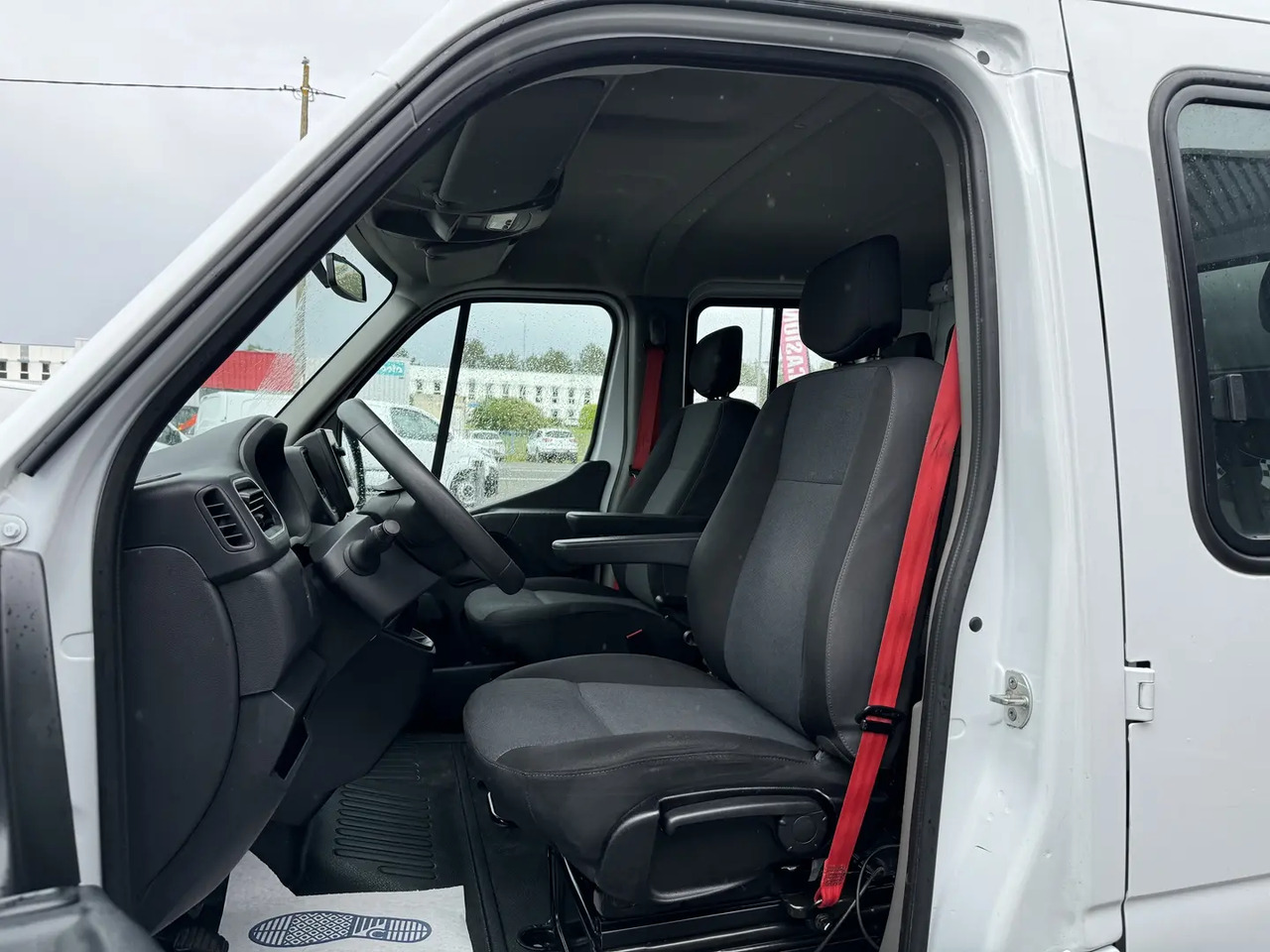 Renault Master RJ3500 L4 2.3 BLUE DCI 130CH DOUBLE CABINE CONFORT EUROVI - Kipper Transporter, Transporter mit Doppelkabine: das Bild 5 Renault Master RJ3500 L4 2.3 BLUE DCI 130CH DOUBLE CABINE CONFORT EUROVI - Kipper Transporter, Transporter mit Doppelkabine: das Bild 5