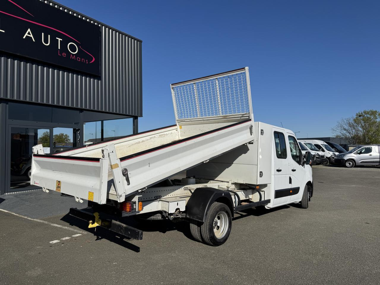 Renault Master combi RENAULT 3T5 BENNE + COFFRE RJ DOUBLE CABINE 6 PL 2.3 DCI 130 CH CONFORT + GPS + REGUL + CLIM - Kipper Transporter: das Bild 5 Renault Master combi RENAULT 3T5 BENNE + COFFRE RJ DOUBLE CABINE 6 PL 2.3 DCI 130 CH CONFORT + GPS + REGUL + CLIM - Kipper Transporter: das Bild 5