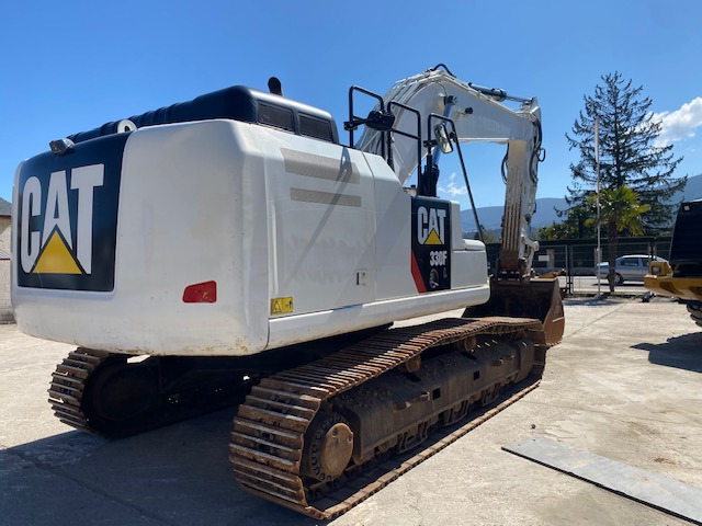 CATERPILLAR 330 F - Kettenbagger: das Bild 5 CATERPILLAR 330 F - Kettenbagger: das Bild 5