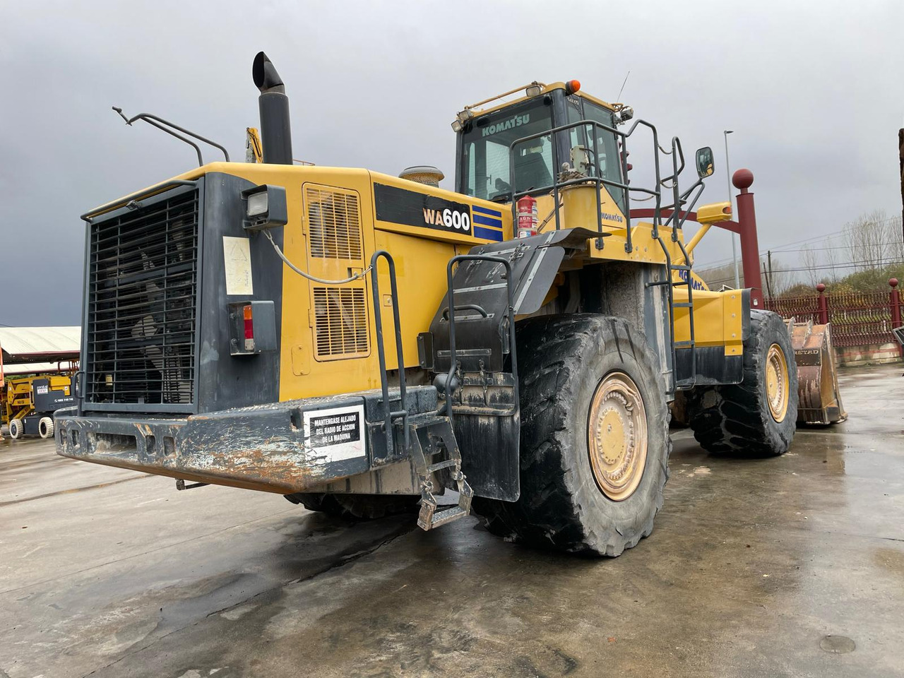 KOMATSU WA600-6 - Radlader: das Bild 4 KOMATSU WA600-6 - Radlader: das Bild 4