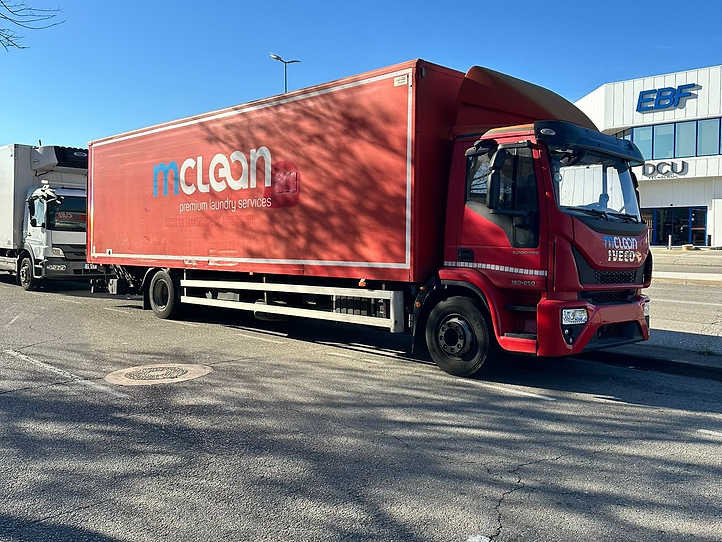 Iveco Eurocargo 160e25 - Koffer LKW: das Bild 2 Iveco Eurocargo 160e25 - Koffer LKW: das Bild 2