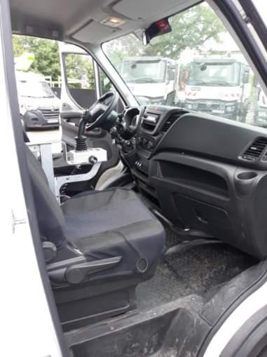 Iveco Daily 35S14 Plateau Nacelle 6m50 Spécial tunnel - LKW mit Arbeitsbühne: das Bild 5 Iveco Daily 35S14 Plateau Nacelle 6m50 Spécial tunnel - LKW mit Arbeitsbühne: das Bild 5