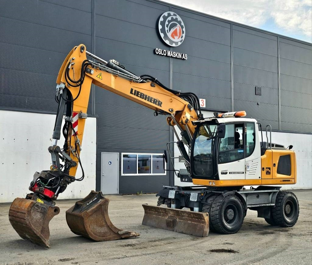 Liebherr A 916 - Mobilbagger: das Bild 1 Liebherr A 916 - Mobilbagger: das Bild 1