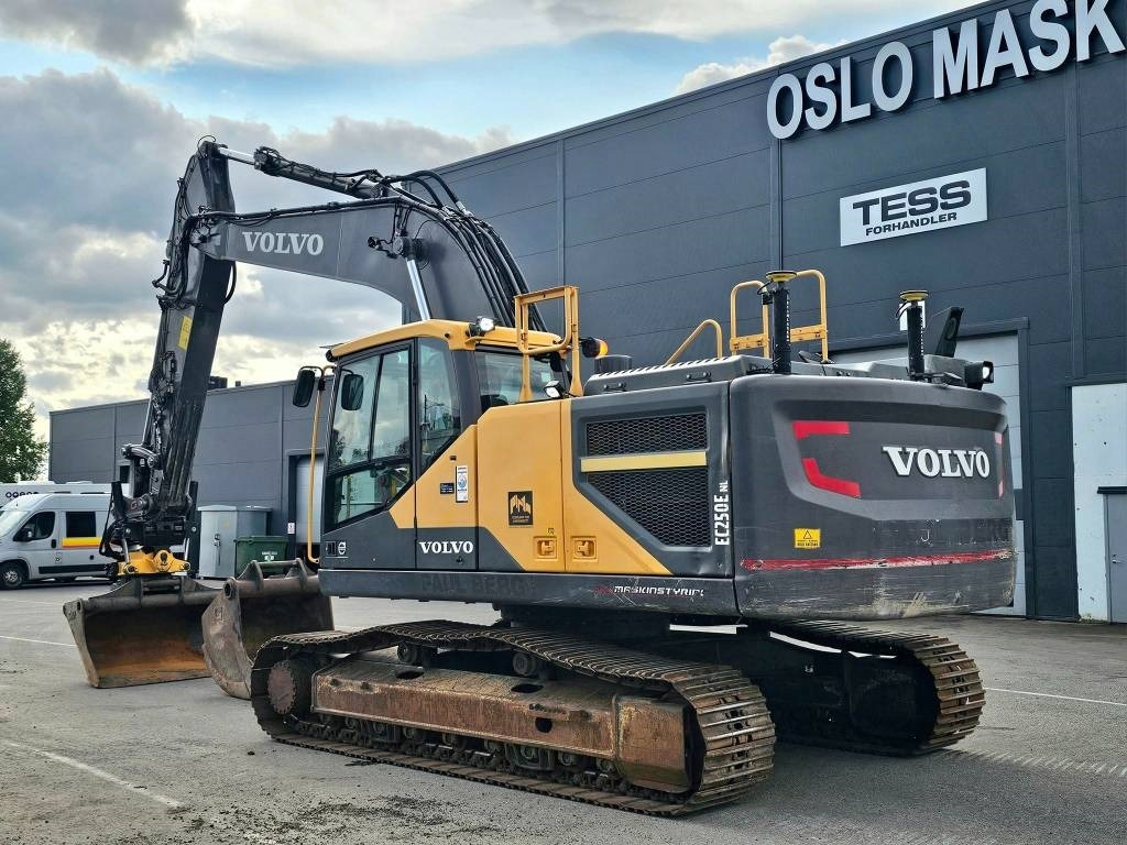 Volvo EC250 ENL - Kettenbagger: das Bild 3 Volvo EC250 ENL - Kettenbagger: das Bild 3