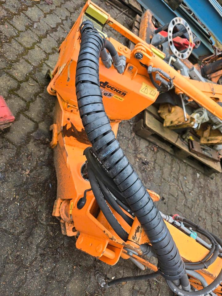 Dücker Randstreifenmäher vom DUA 800 700 Banketmäher Böschungsmäher Auslegemäher für Unimog Mulag Mähausleger - Böschungsmäher: das Bild 3 Dücker Randstreifenmäher vom DUA 800 700 Banketmäher Böschungsmäher Auslegemäher für Unimog Mulag Mähausleger - Böschungsmäher: das Bild 3
