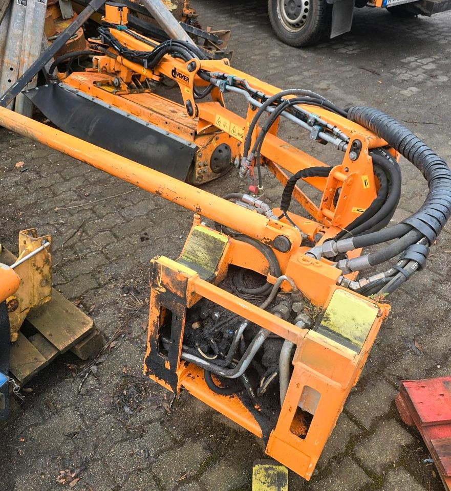 Dücker Randstreifenmäher vom DUA 800 700 Banketmäher Böschungsmäher Auslegemäher für Unimog Mulag Mähausleger - Böschungsmäher: das Bild 2 Dücker Randstreifenmäher vom DUA 800 700 Banketmäher Böschungsmäher Auslegemäher für Unimog Mulag Mähausleger - Böschungsmäher: das Bild 2
