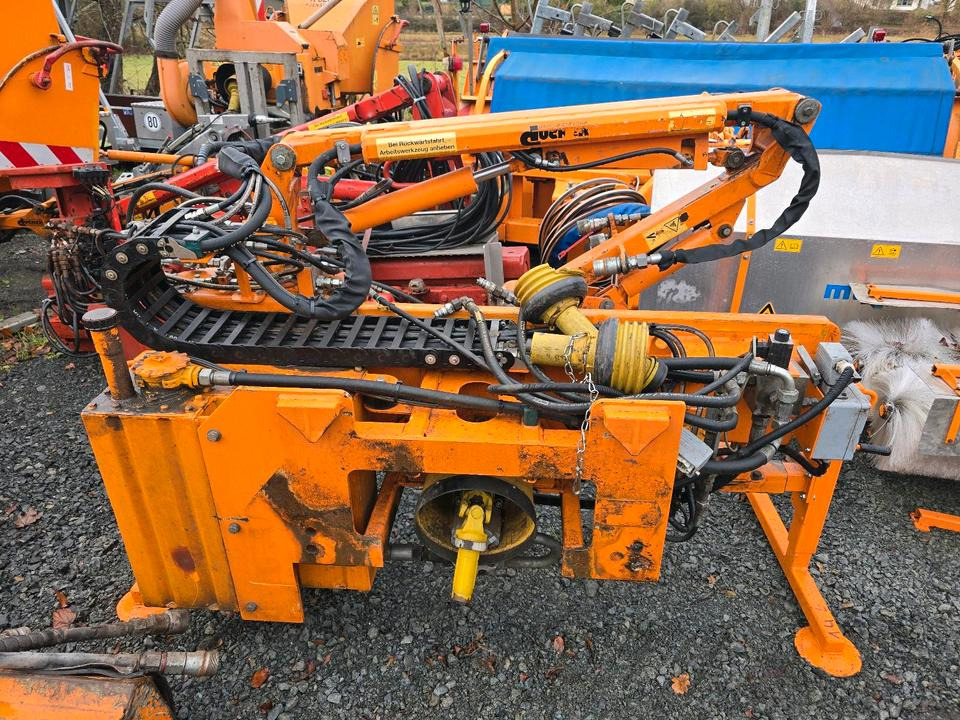 Dücker UNA 200 Mähausleger Böschungsmulcher Böschungsmäher Seitenmulcher Multicar Ladog Bucher Unimog - Böschungsmäher: das Bild 1 Dücker UNA 200 Mähausleger Böschungsmulcher Böschungsmäher Seitenmulcher Multicar Ladog Bucher Unimog - Böschungsmäher: das Bild 1