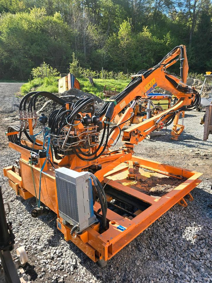 Mulag MHU 800 2013 Mähausleger Böschungsmäher Böschungsmulcher für Unimog 405 U 300 400 500 318 423 427 430 527 535 530 Mercedes-Benz - Böschungsmäher: das Bild 1 Mulag MHU 800 2013 Mähausleger Böschungsmäher Böschungsmulcher für Unimog 405 U 300 400 500 318 423 427 430 527 535 530 Mercedes-Benz - Böschungsmäher: das Bild 1