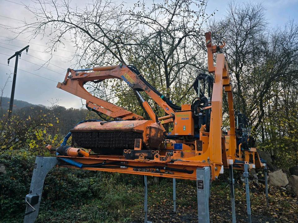 Mulag MHU 800 Mähausleger Teleskop Böschungsmäher Böschungsmulcher für Unimog 405 U 300 400 500 318 423 427 430 527 535 530 Mercedes-Benz - Böschungsmäher: das Bild 3 Mulag MHU 800 Mähausleger Teleskop Böschungsmäher Böschungsmulcher für Unimog 405 U 300 400 500 318 423 427 430 527 535 530 Mercedes-Benz - Böschungsmäher: das Bild 3