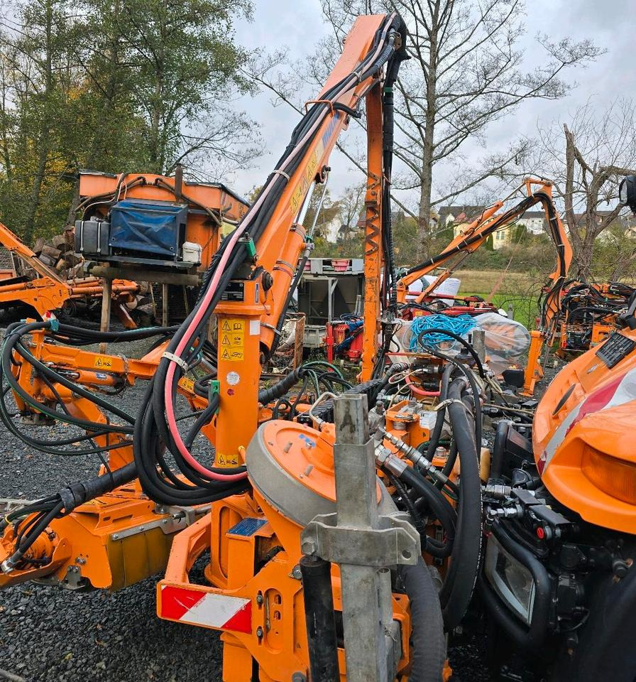 Mulag MKM 700 2015 Böschungsmäher Böschungsmulcher FME für Unimog 405 UGE UGN U300 400 500 423 427 430 530 MHU MFK DUA UNA - Böschungsmäher: das Bild 5 Mulag MKM 700 2015 Böschungsmäher Böschungsmulcher FME für Unimog 405 UGE UGN U300 400 500 423 427 430 530 MHU MFK DUA UNA - Böschungsmäher: das Bild 5