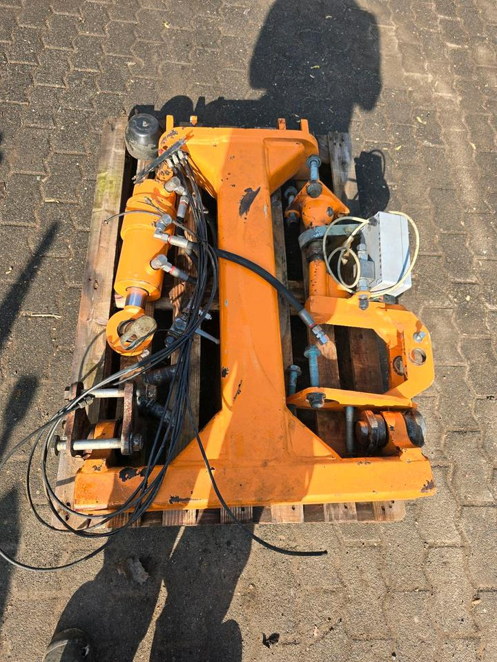Mulag Torsionsrahmen TR Unimog 405 U300 U 290 300 400 500 Mähausleger Böschungsmäher Böschungsmulcher FME MKM Dücker DUA Achssperre - Böschungsmäher: das Bild 1 Mulag Torsionsrahmen TR Unimog 405 U300 U 290 300 400 500 Mähausleger Böschungsmäher Böschungsmulcher FME MKM Dücker DUA Achssperre - Böschungsmäher: das Bild 1