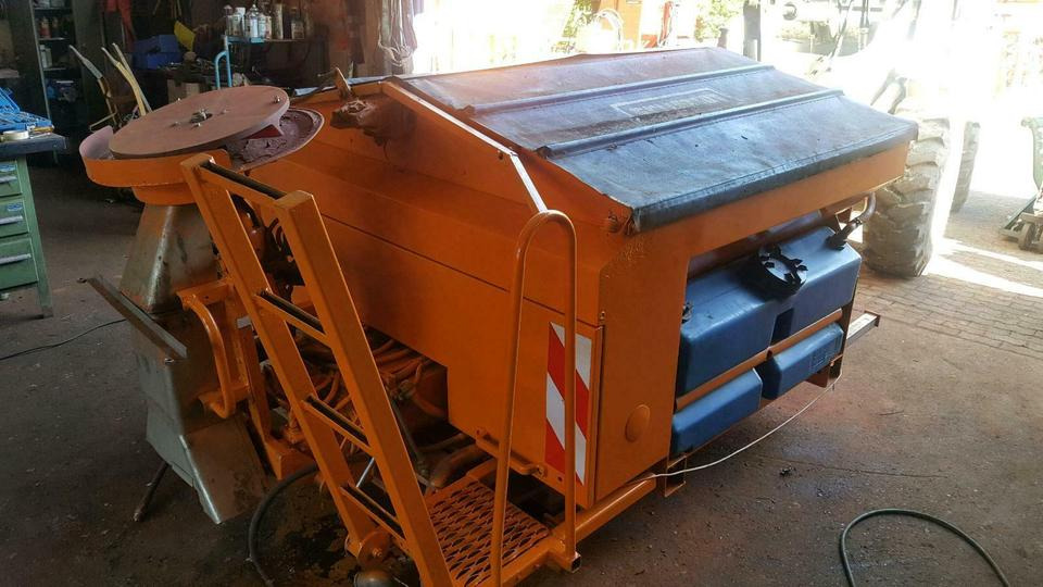 Salzstreuer Salzstreuer Schmidt Winterdienst Unimog Multicar Tremo Fendt deut: das Bild 10