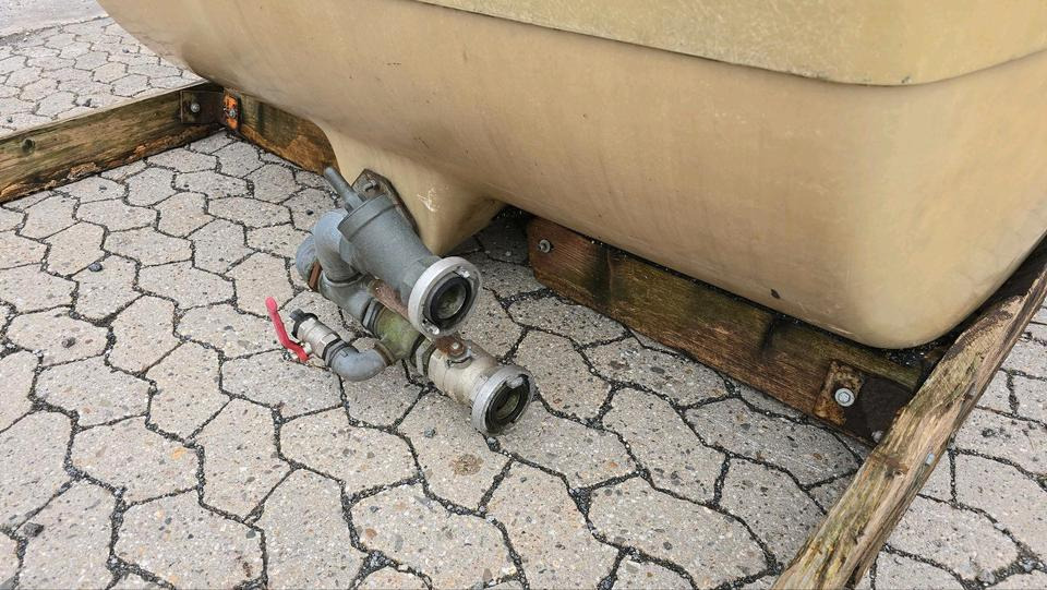 Schmidt Mulag 2m3 Wassertank Wasserfass Speidel für Unimog UGE UGN 405 U300 400 500 427 430 LKW Boschung wassertank Laugentank Bewässerung 5000liter - Tankcontainer: das Bild 5 Schmidt Mulag 2m3 Wassertank Wasserfass Speidel für Unimog UGE UGN 405 U300 400 500 427 430 LKW Boschung wassertank Laugentank Bewässerung 5000liter - Tankcontainer: das Bild 5