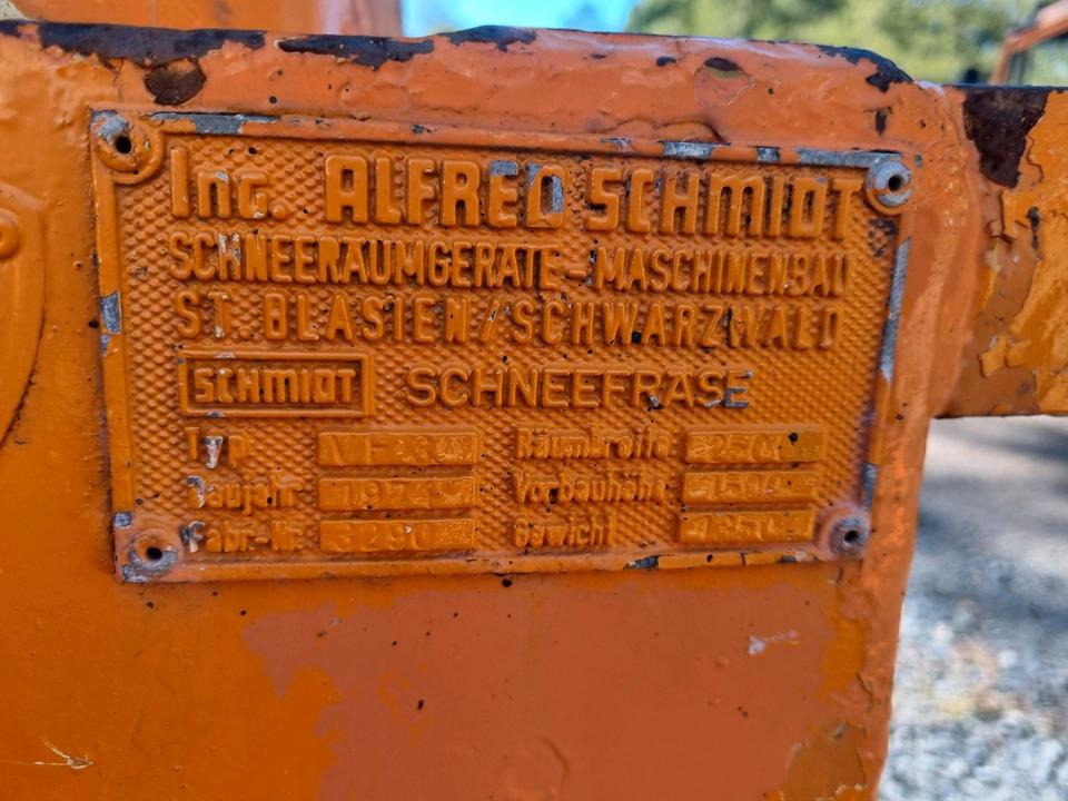 Schneefräse Schmidt VF3 für Unimog Schneeschleuder Schneepflug Schneeschild Winterdienst Mercedes benz U400 500 300 290 - Schneefräse: das Bild 5 Schneefräse Schmidt VF3 für Unimog Schneeschleuder Schneepflug Schneeschild Winterdienst Mercedes benz U400 500 300 290 - Schneefräse: das Bild 5