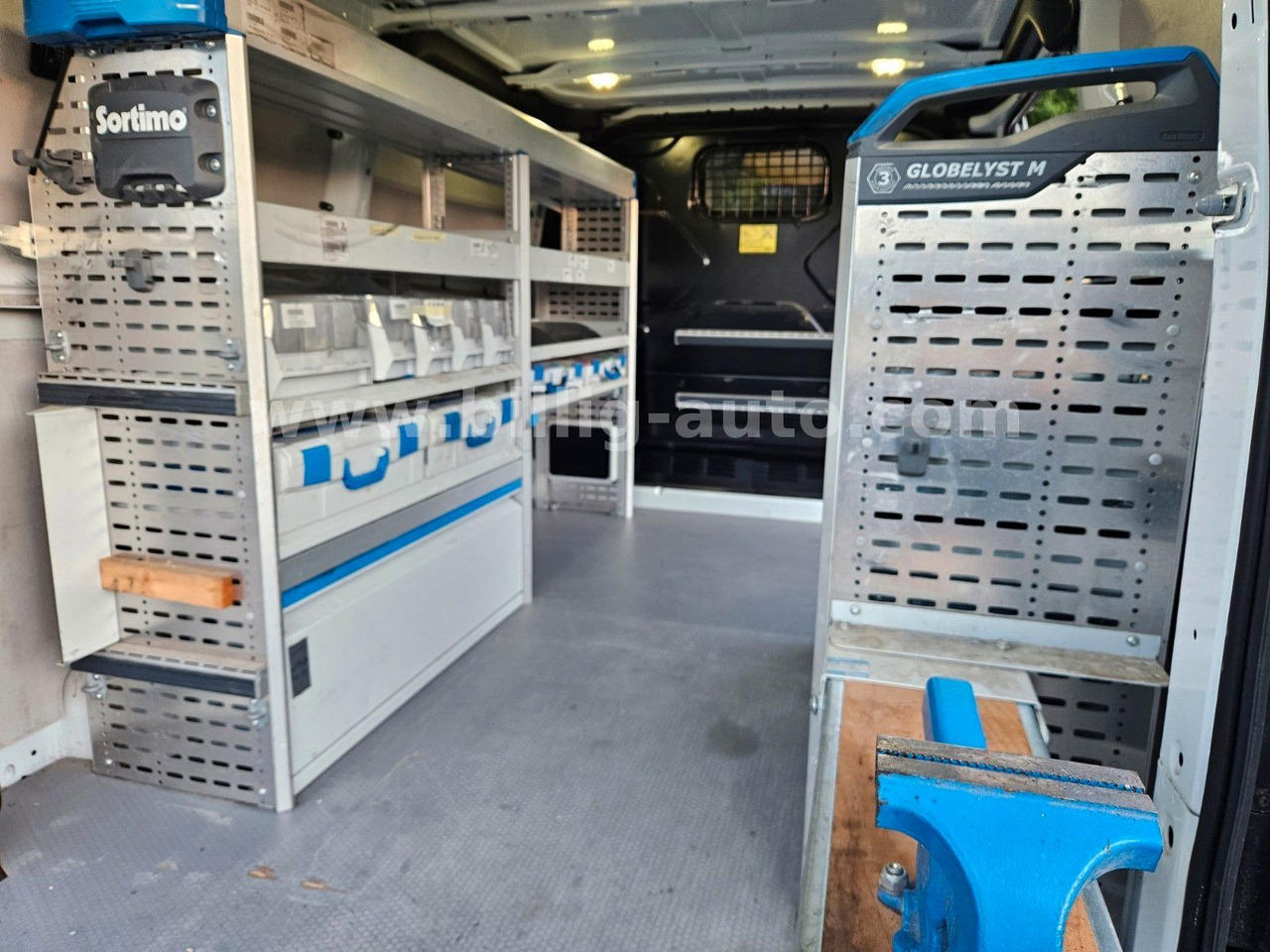 Ford Transit Custom Sortimo Werkstatt AHK Temp - Personentransporter: das Bild 5 Ford Transit Custom Sortimo Werkstatt AHK Temp - Personentransporter: das Bild 5