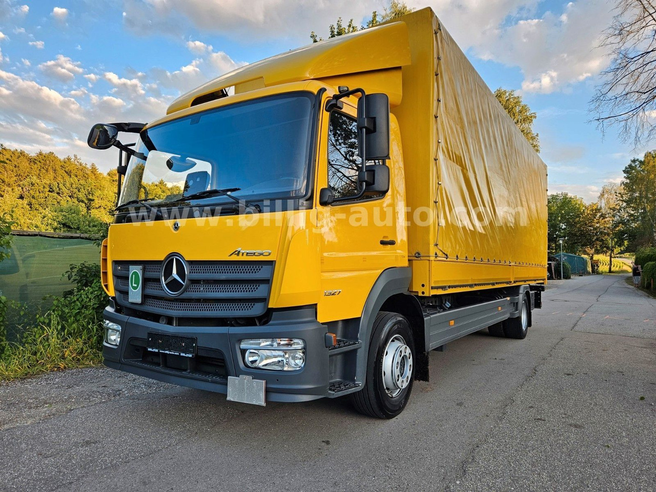 Mercedes-Benz Atego 1327 L BREMS/SPUR-ASS*DIFF-Sperre*AHK*7.2 - Pritsche LKW: das Bild 2 Mercedes-Benz Atego 1327 L BREMS/SPUR-ASS*DIFF-Sperre*AHK*7.2 - Pritsche LKW: das Bild 2