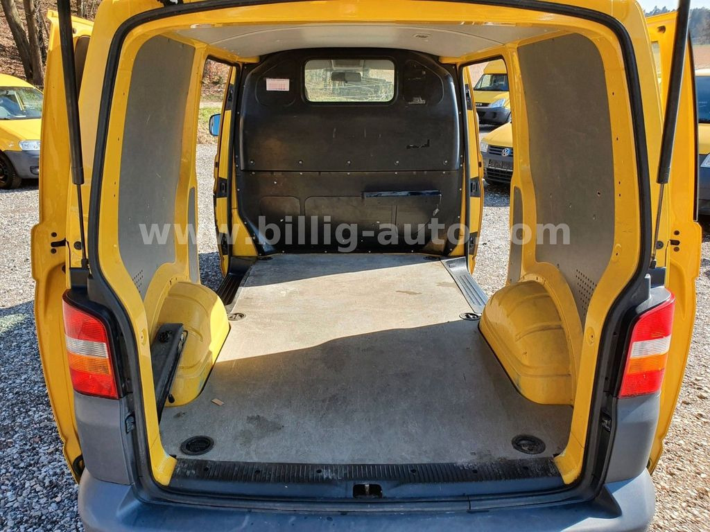 Volkswagen T5 1.9 TDI 2x Schiebetüre /Scheckheft - Kleinbus, Personentransporter: das Bild 2 Volkswagen T5 1.9 TDI 2x Schiebetüre /Scheckheft - Kleinbus, Personentransporter: das Bild 2