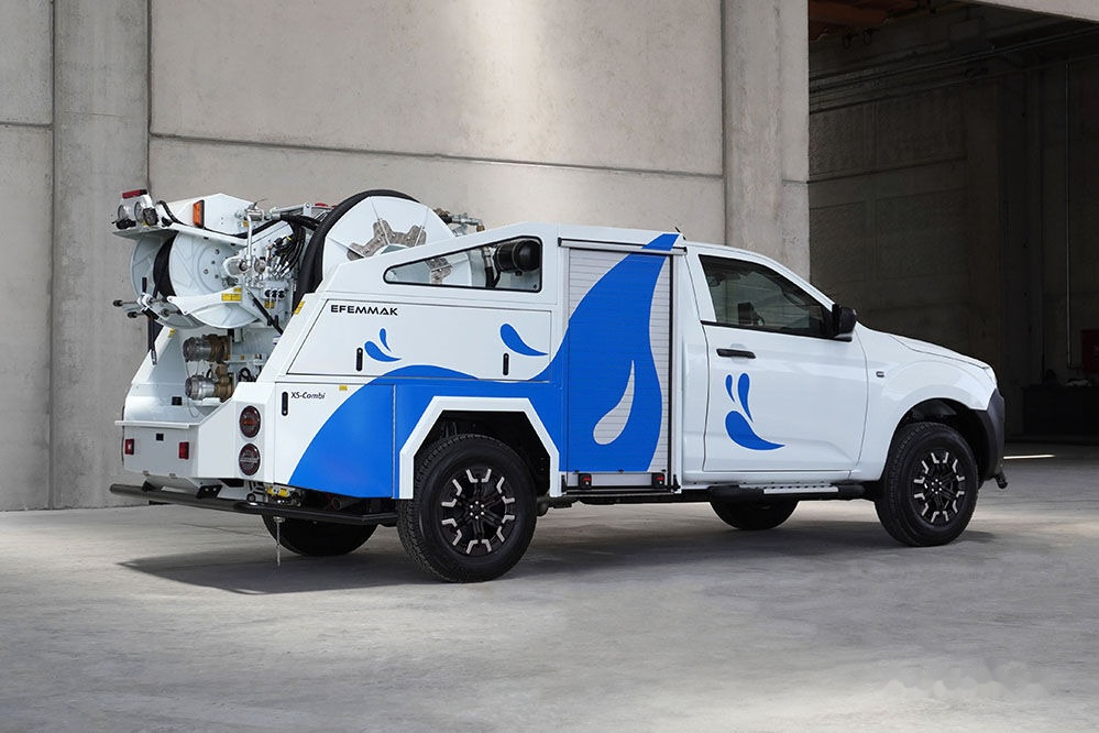 EFEMMAK Xs-Combi Combined Sewer Jetting And Vacuum Vehicle - Saug-/ Spülfahrzeug: das Bild 1 EFEMMAK Xs-Combi Combined Sewer Jetting And Vacuum Vehicle - Saug-/ Spülfahrzeug: das Bild 1