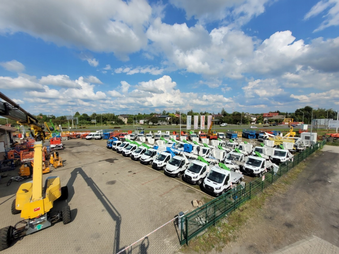 Iveco Daily 35S14 nowy podnośnik koszowy 20 m Socage ForSte 20D SPEED - LKW mit Arbeitsbühne: das Bild 2 Iveco Daily 35S14 nowy podnośnik koszowy 20 m Socage ForSte 20D SPEED - LKW mit Arbeitsbühne: das Bild 2